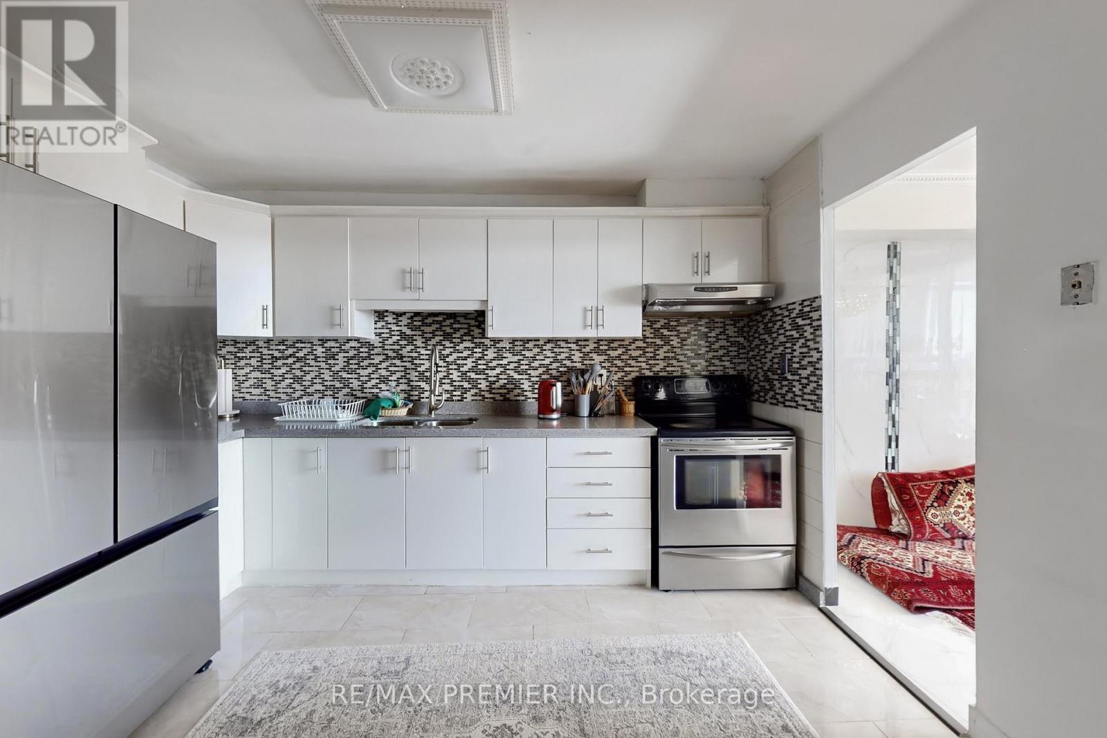 1206 - 60 Pavane Linkway, Toronto, Ontario  M3C 1A2 - Photo 7 - C12974180