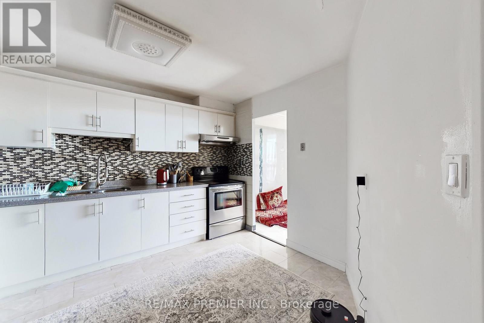 1206 - 60 Pavane Linkway, Toronto, Ontario  M3C 1A2 - Photo 8 - C12974180