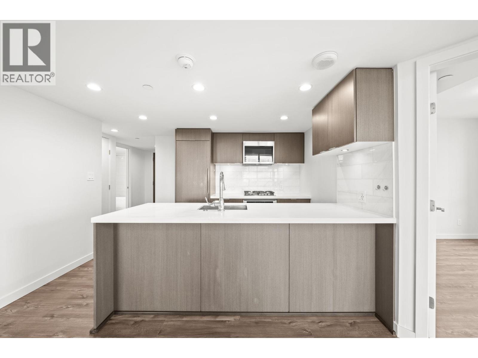 2407 8189 Cambie Street, Vancouver, British Columbia  V6P 0G6 - Photo 4 - R3108548