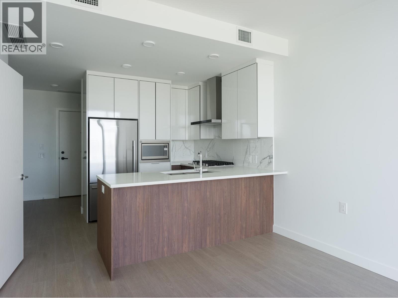 1705 699 Whiting Way, Coquitlam, British Columbia  V3J 0N7 - Photo 5 - R3107911