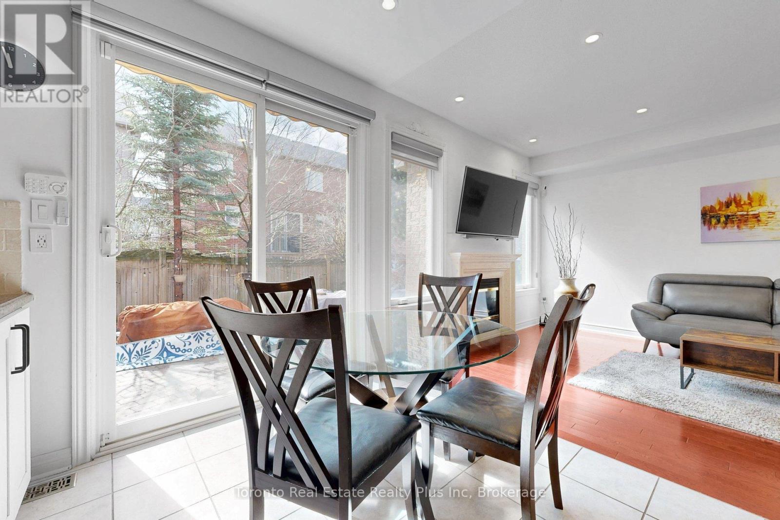 14 Riel Drive, Richmond Hill, Ontario  L4E 4W4 - Photo 34 - N12940648