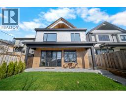 2 3576 E PENDER STREET, Vancouver, British Columbia