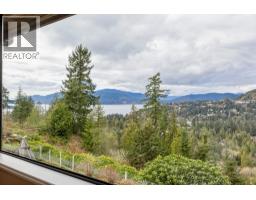 5180 MEADFEILD ROAD, West Vancouver, British Columbia