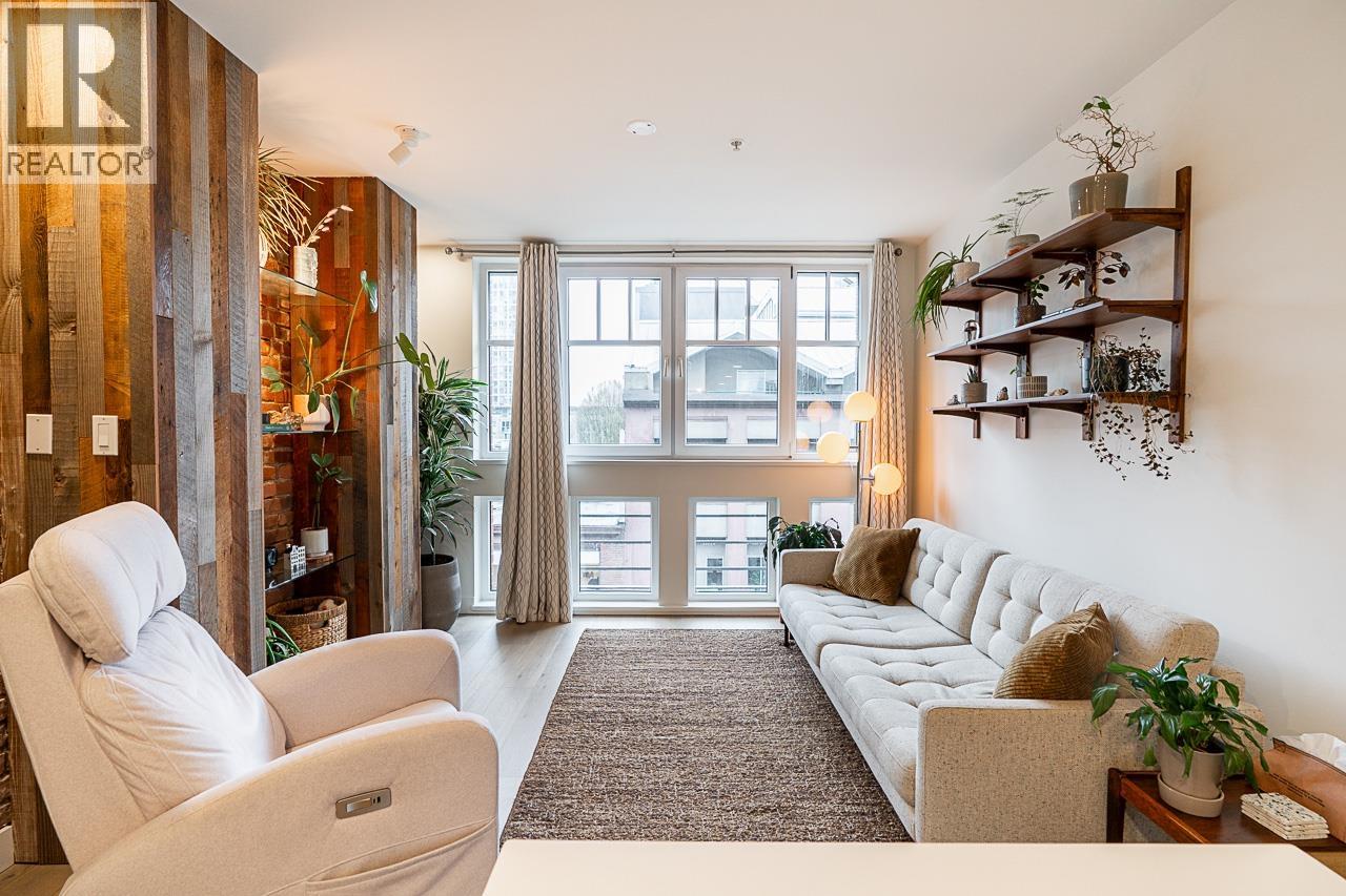 406 1072 HAMILTON STREET, Vancouver, British Columbia