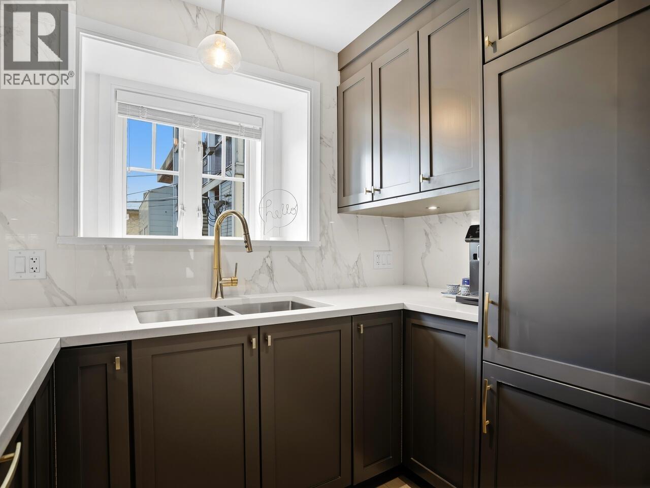 2468 St. Catherines Street, Vancouver, British Columbia  V5T 0H4 - Photo 11 - R3109026