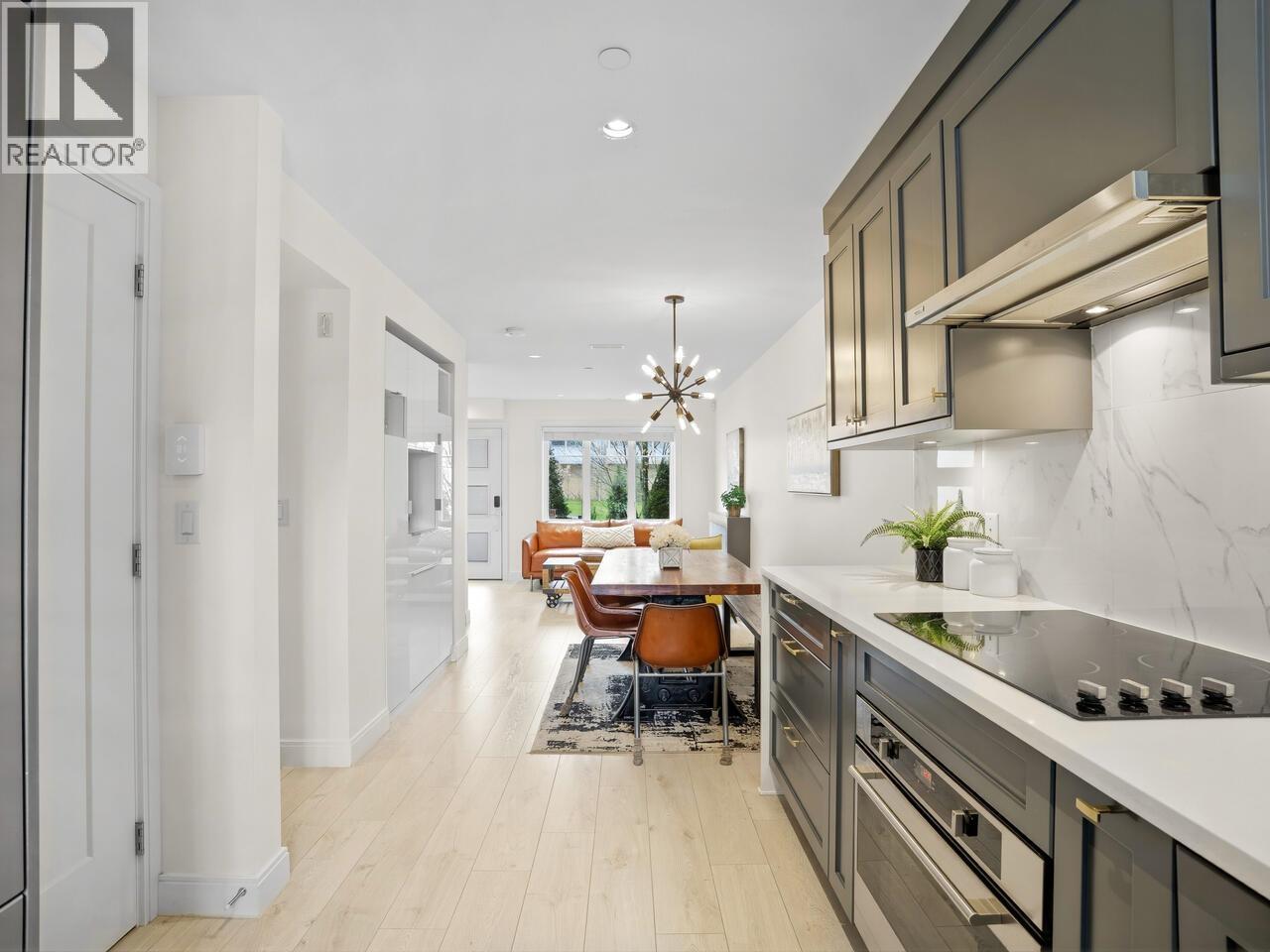 2468 St. Catherines Street, Vancouver, British Columbia  V5T 0H4 - Photo 12 - R3109026