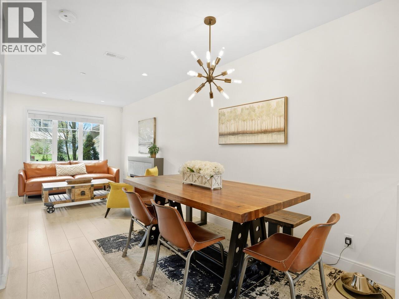 2468 St. Catherines Street, Vancouver, British Columbia  V5T 0H4 - Photo 5 - R3109026