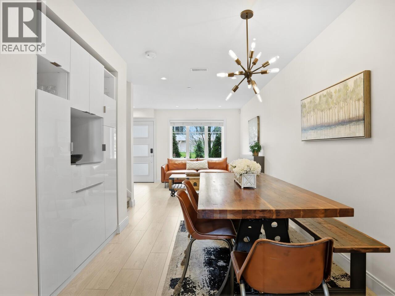 2468 St. Catherines Street, Vancouver, British Columbia  V5T 0H4 - Photo 6 - R3109026