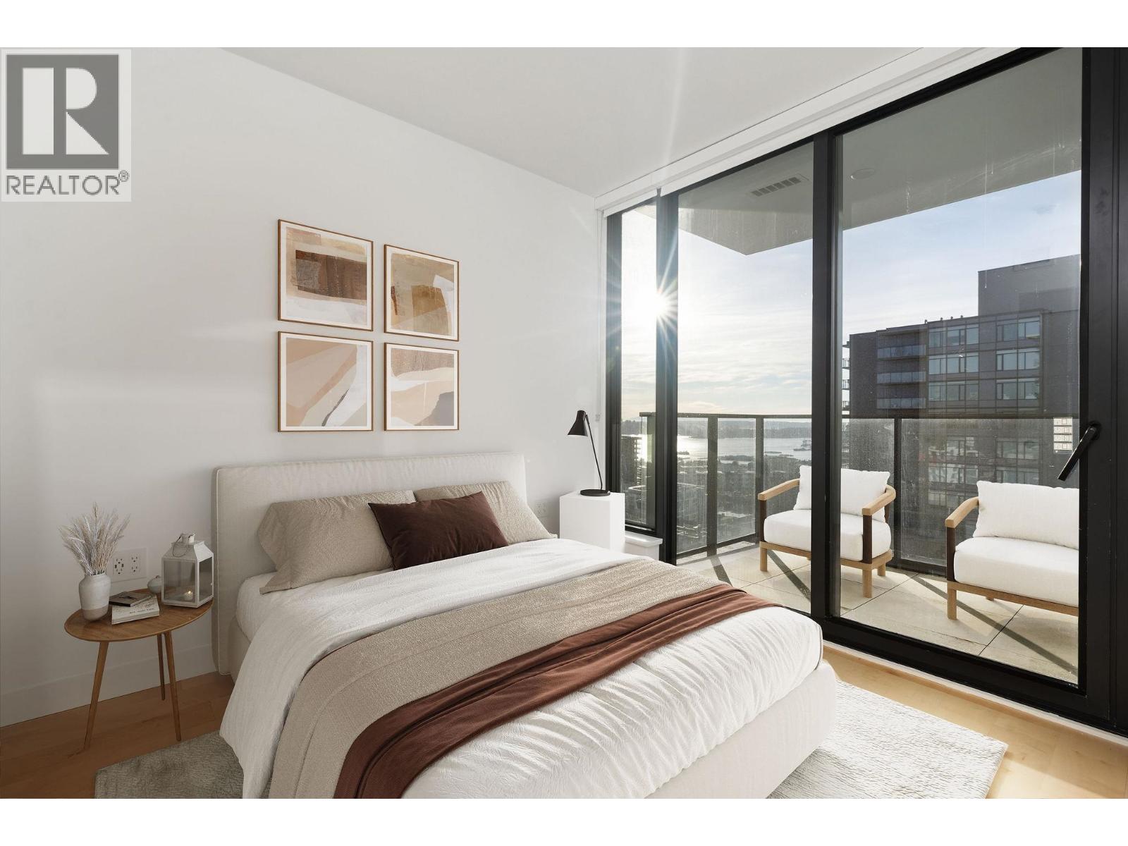 1004 135 E 13th Street, North Vancouver, British Columbia  V7L 0J8 - Photo 4 - R3109034