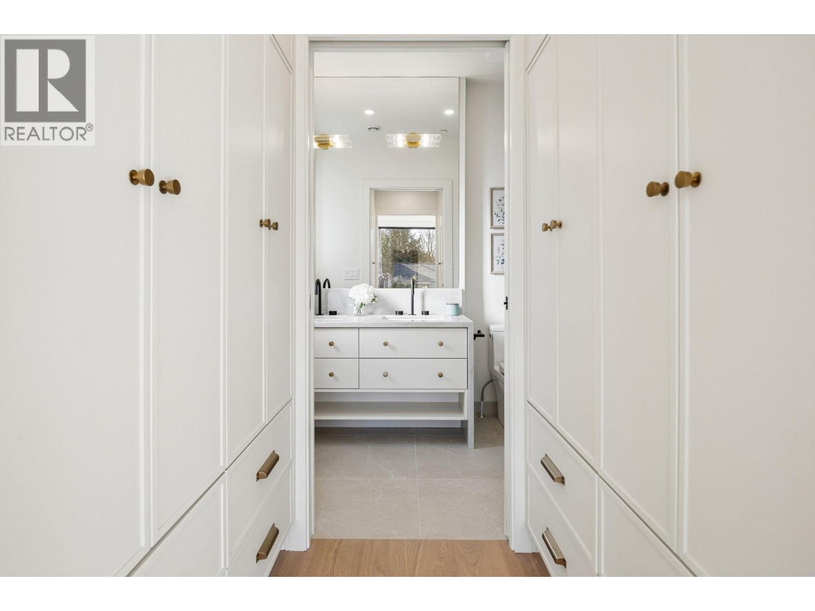 2 3036 W 13th Avenue, Vancouver, British Columbia  V6K 2V2 - Photo 15 - R3109039