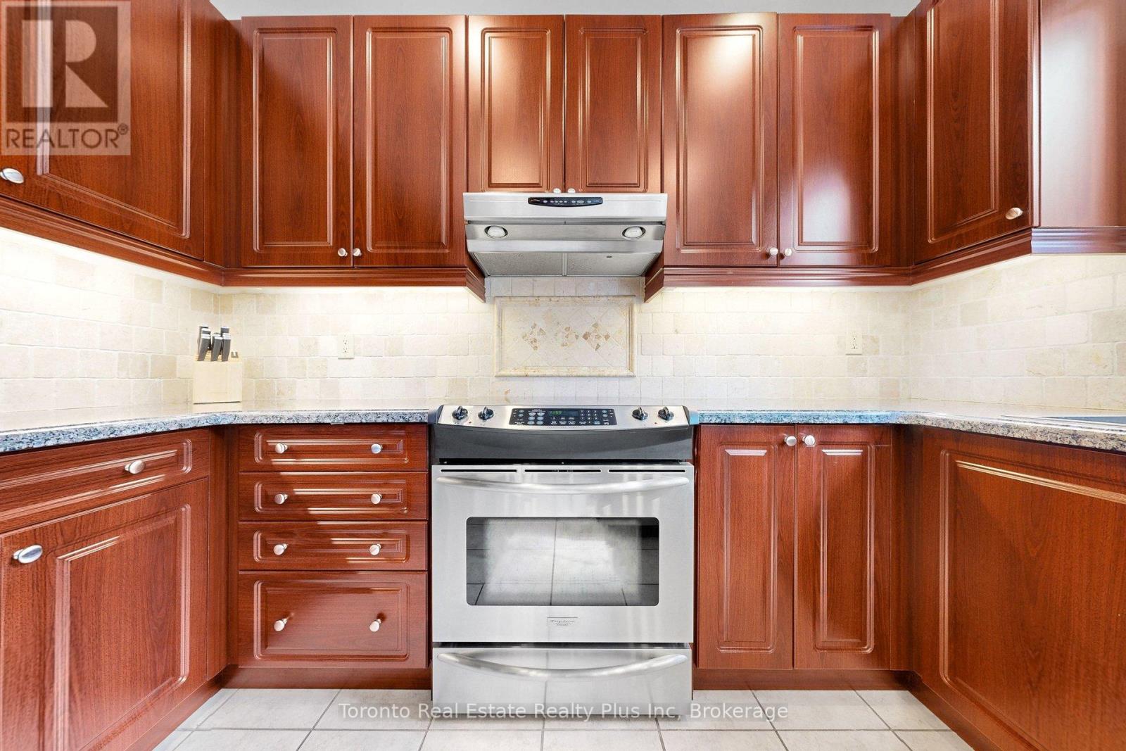 14 Riel Drive, Richmond Hill, Ontario  L4E 4W4 - Photo 31 - N12940648