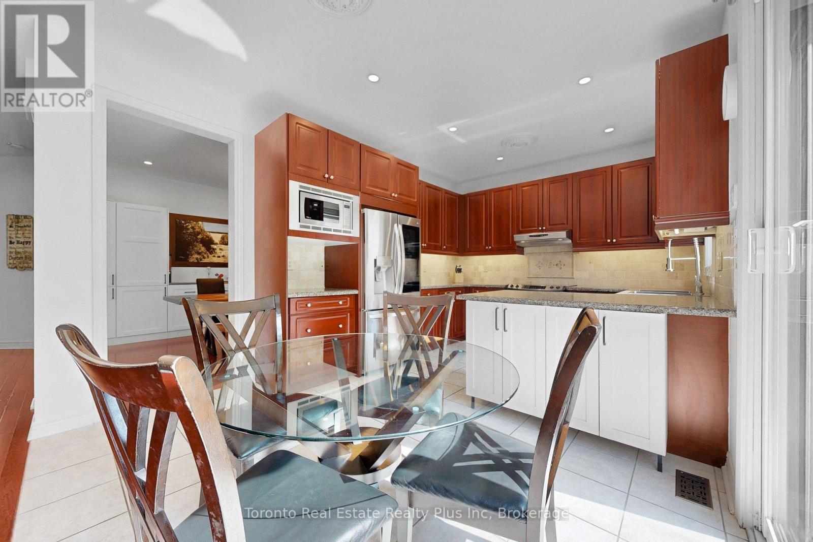 14 Riel Drive, Richmond Hill, Ontario  L4E 4W4 - Photo 36 - N12940648