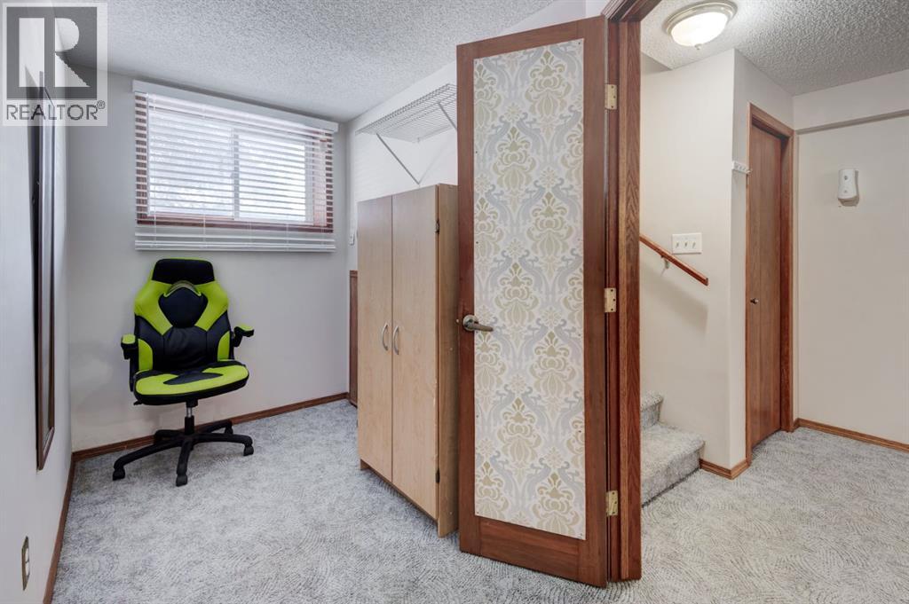 4 Cedargrove Way SW, Calgary, Alberta  T2W 4V2 - Photo 23 - A2299441