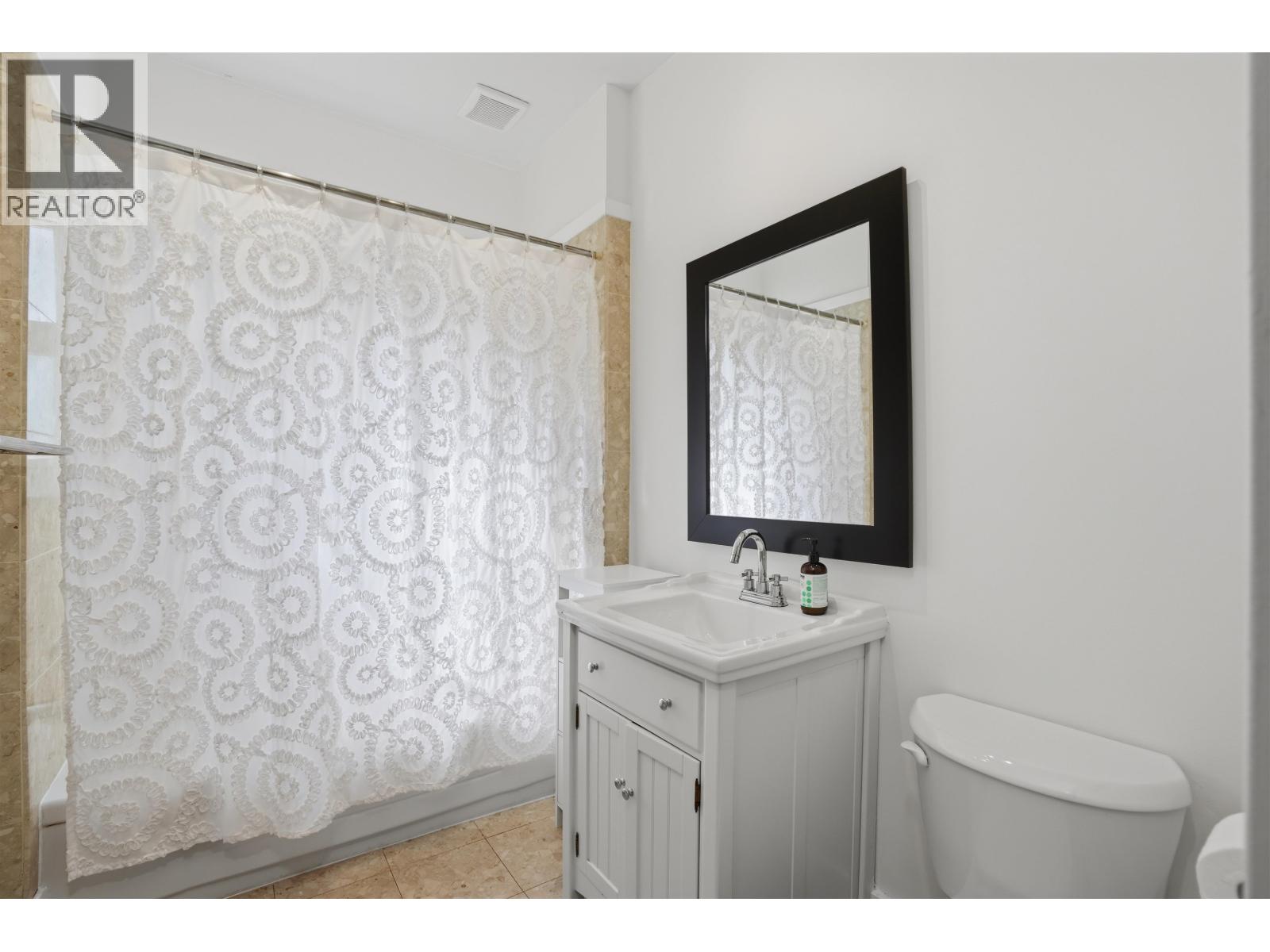 3348-3350 W 3rd Avenue, Vancouver, British Columbia  V6R 1L4 - Photo 10 - R3109006