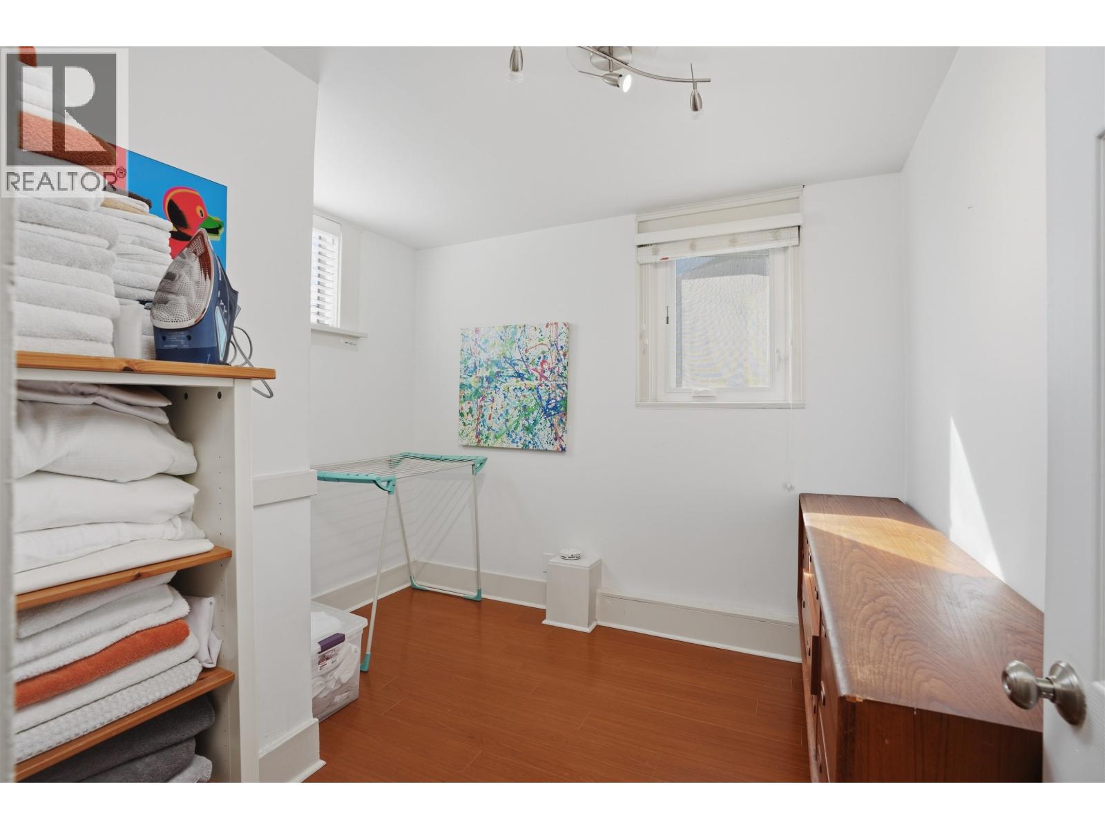 3348-3350 W 3rd Avenue, Vancouver, British Columbia  V6R 1L4 - Photo 13 - R3109006