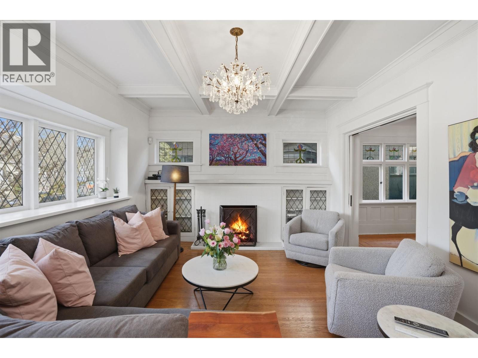 3348-3350 W 3rd Avenue, Vancouver, British Columbia  V6R 1L4 - Photo 2 - R3109006