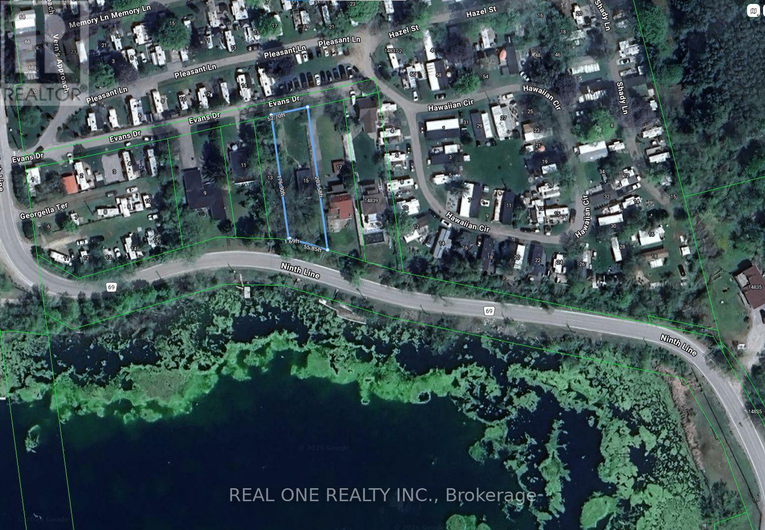 15 Evans Drive, Whitchurch-Stouffville, Ontario  L4A 2Y4 - Photo 3 - N12974170