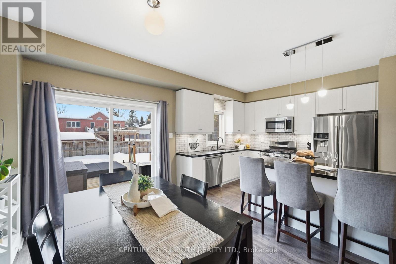 20 Bud Doucette Court, Uxbridge, Ontario  L9P 0E4 - Photo 13 - N12974206