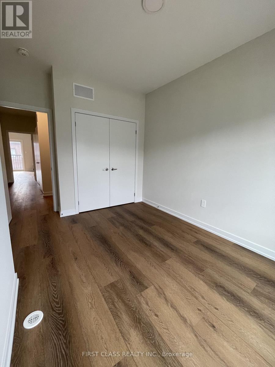 24 Bullata Lane, Richmond Hill, Ontario  L4B 0A7 - Photo 12 - N12974216