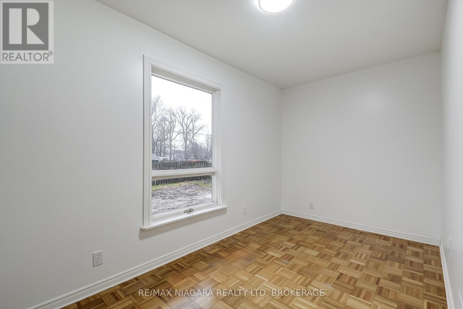 71 Joseph Street, Fort Erie, Ontario  L2A 5J6 - Photo 37 - X12971588