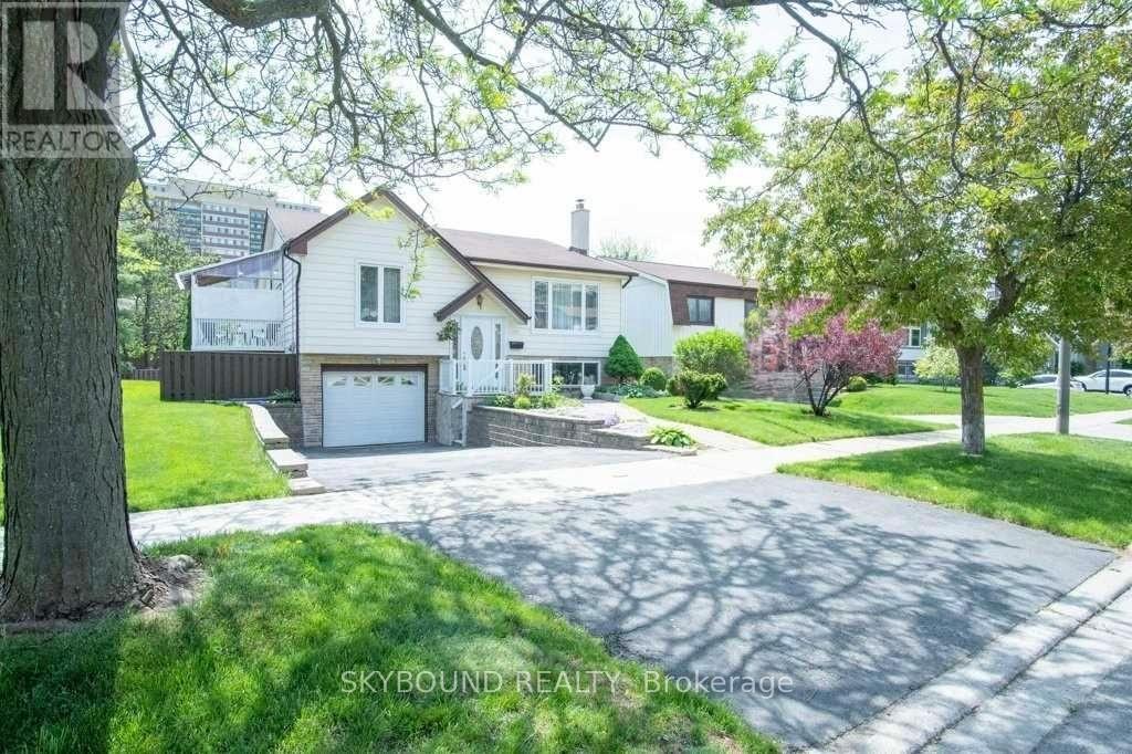 1298 Forest Hill, Oakville, Ontario  L6H 2S4 - Photo 22 - W12974184