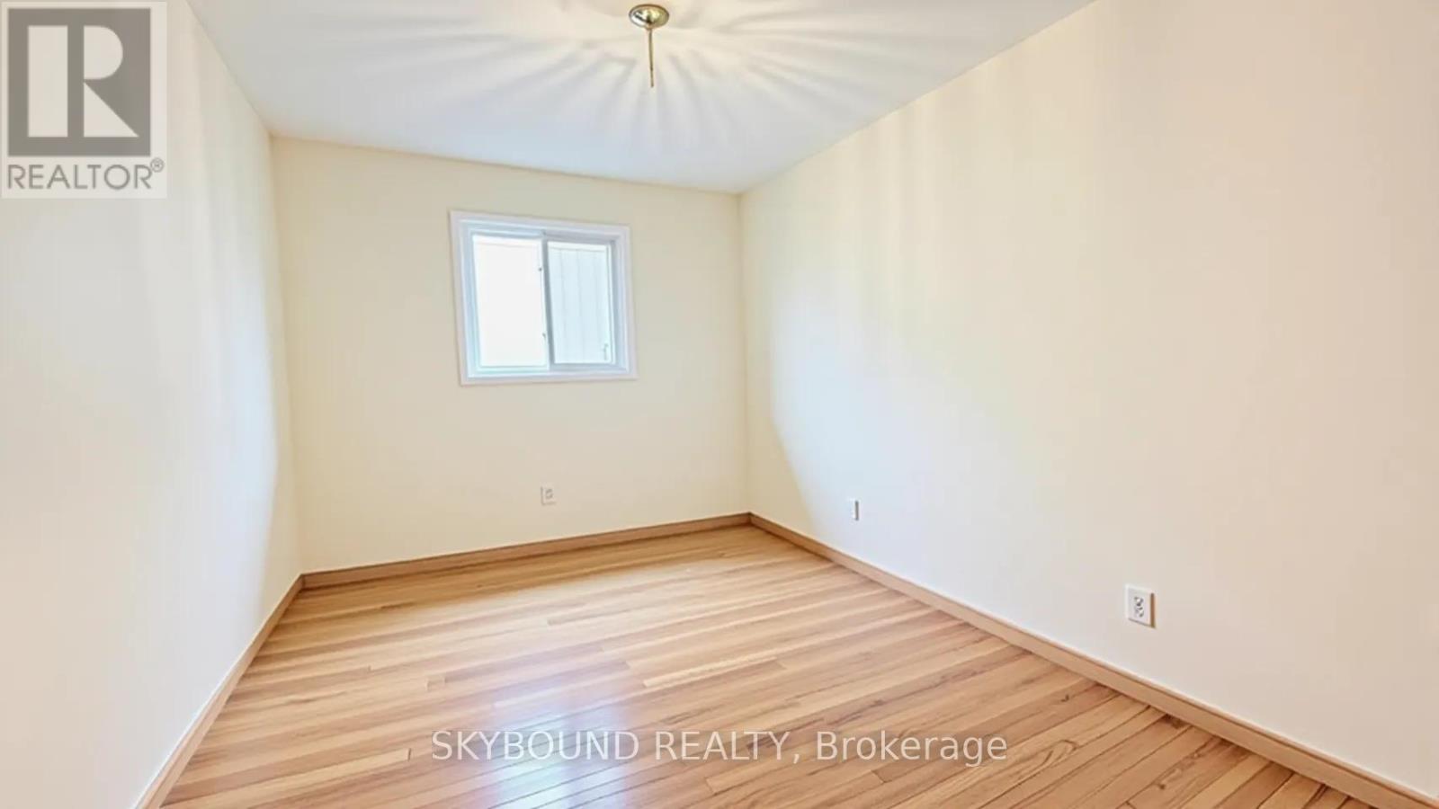 1298 Forest Hill, Oakville, Ontario  L6H 2S4 - Photo 28 - W12974184