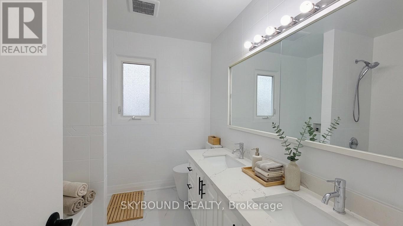 1298 Forest Hill, Oakville, Ontario  L6H 2S4 - Photo 9 - W12974184