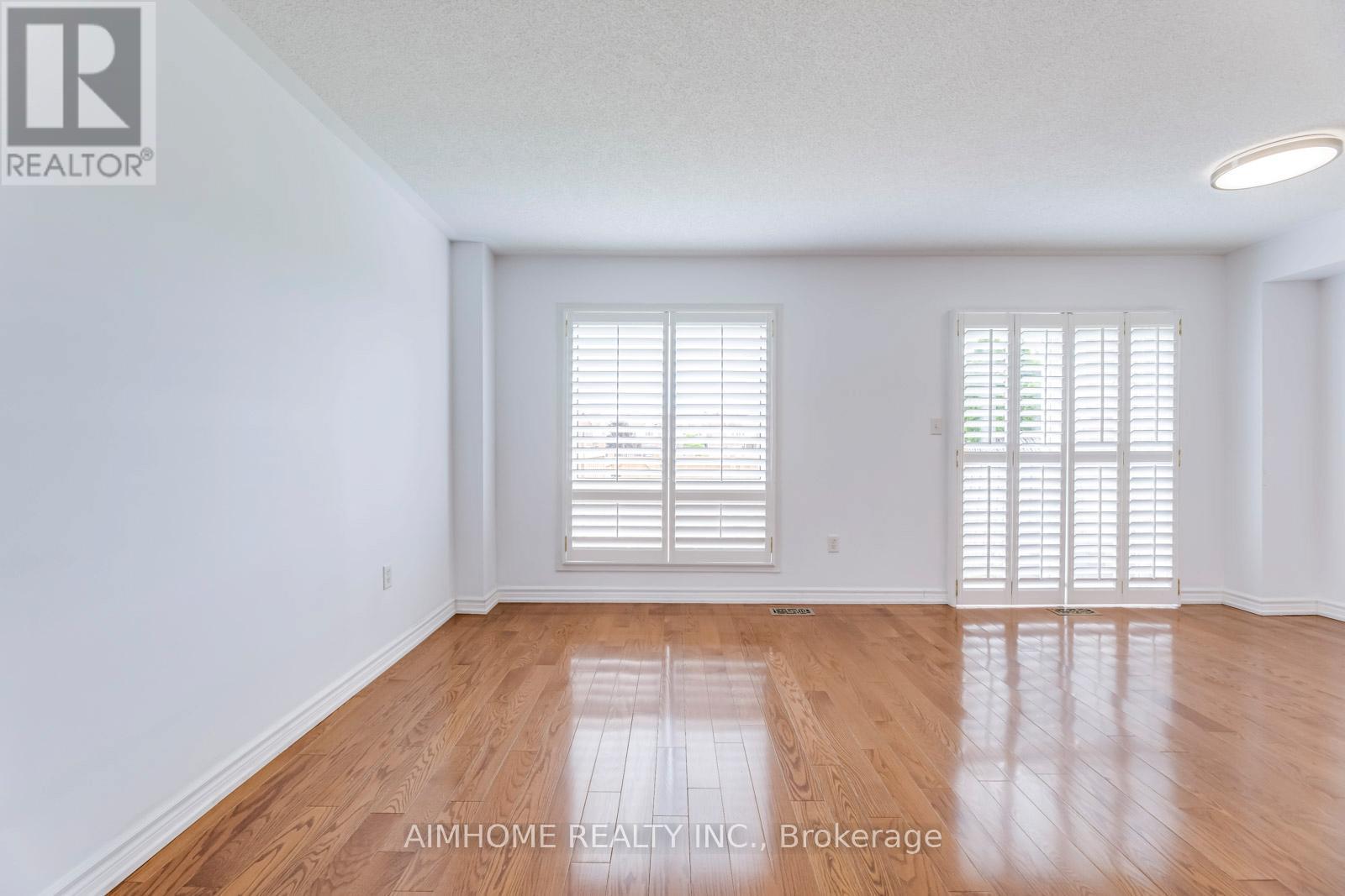 340 Kittridge Road, Oakville, Ontario  L6H 7K6 - Photo 11 - W12974202