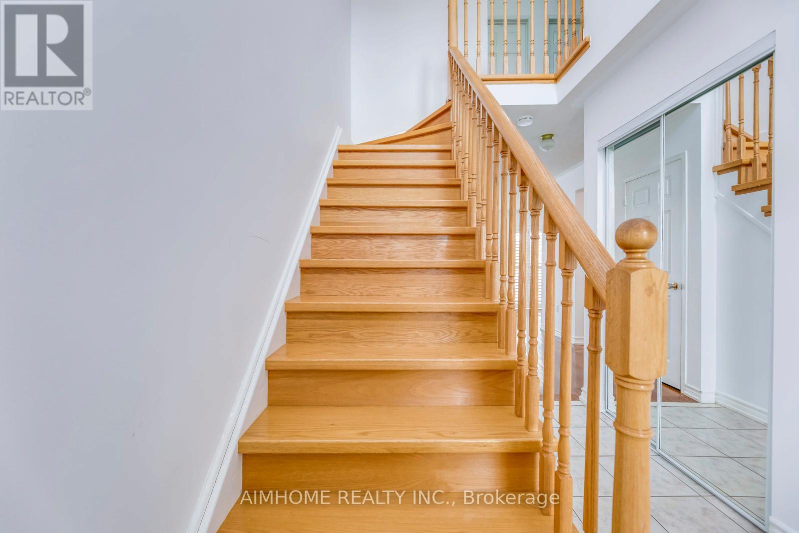 340 Kittridge Road, Oakville, Ontario  L6H 7K6 - Photo 16 - W12974202