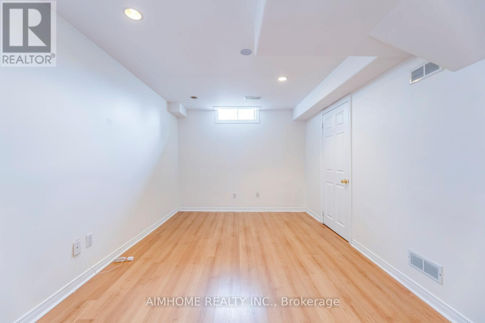 340 Kittridge Road, Oakville, Ontario  L6H 7K6 - Photo 26 - W12974202