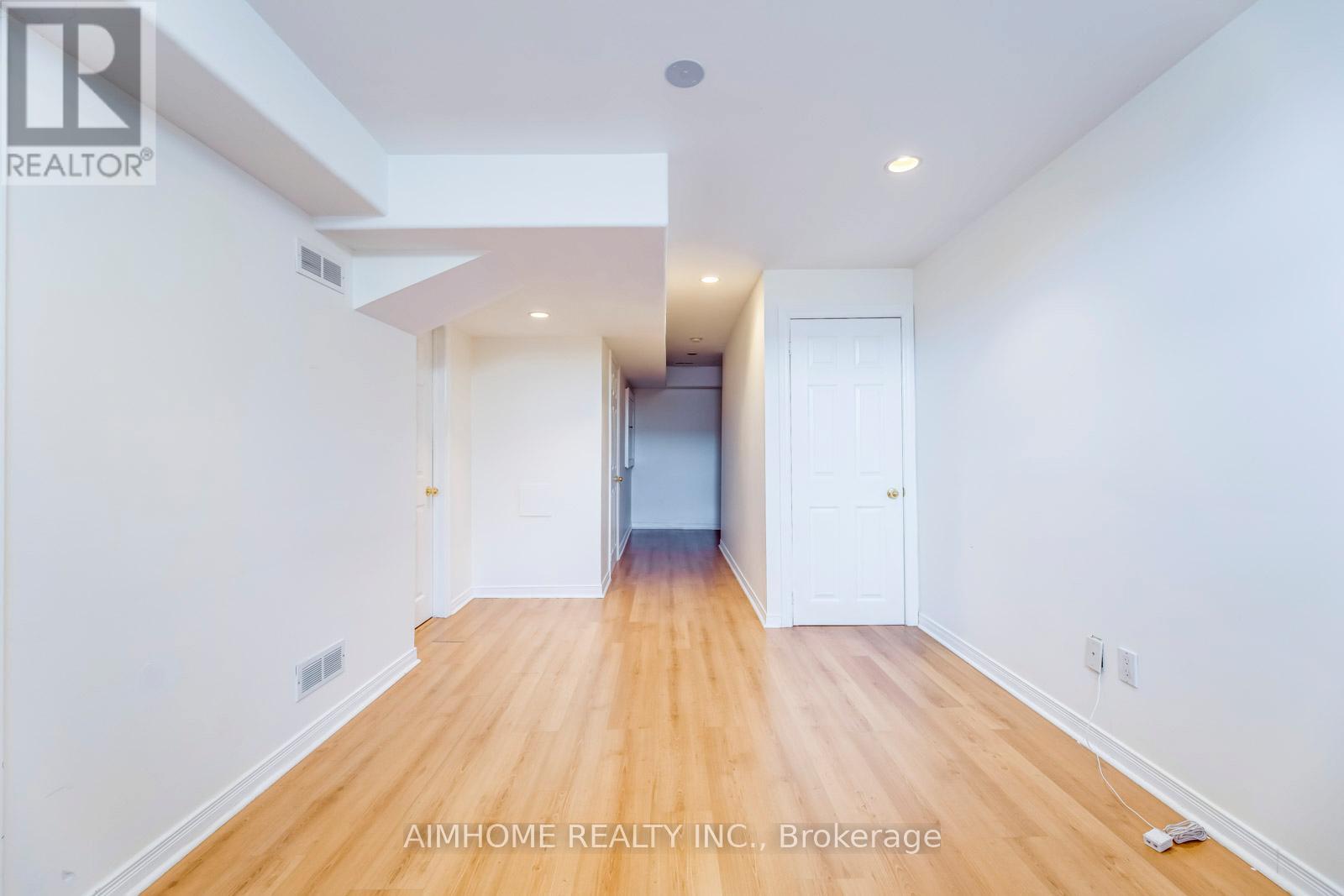 340 Kittridge Road, Oakville, Ontario  L6H 7K6 - Photo 27 - W12974202