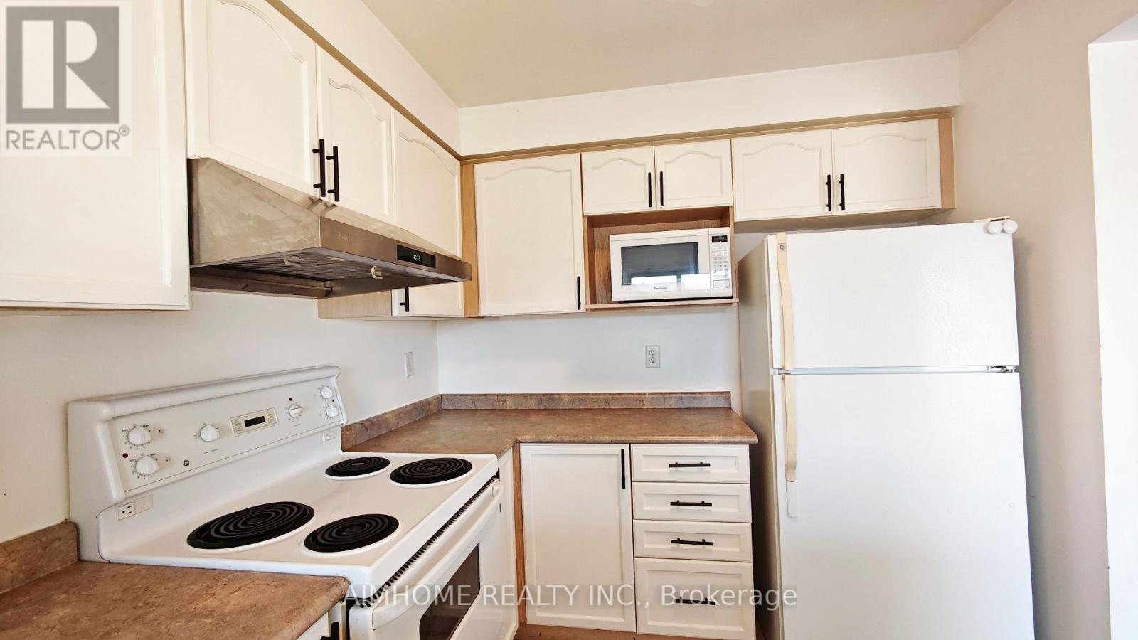 340 Kittridge Road, Oakville, Ontario  L6H 7K6 - Photo 6 - W12974202