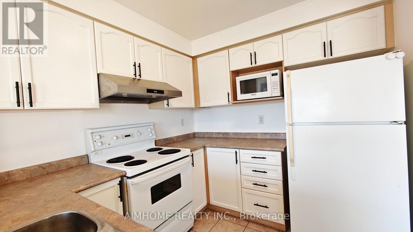 340 Kittridge Road, Oakville, Ontario  L6H 7K6 - Photo 7 - W12974202