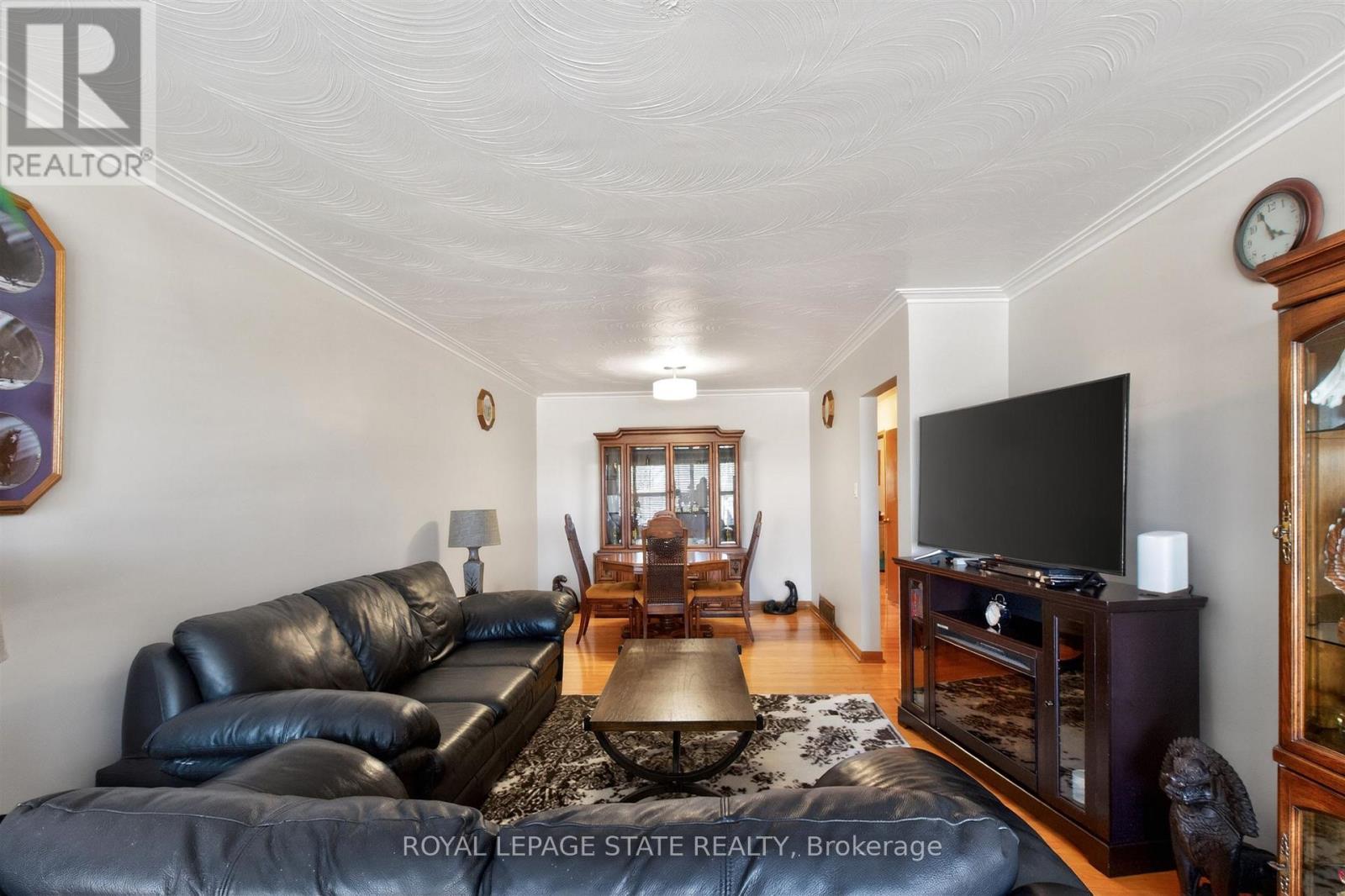 57 Starview Drive, Toronto, Ontario  M9M 1K7 - Photo 10 - W12974210