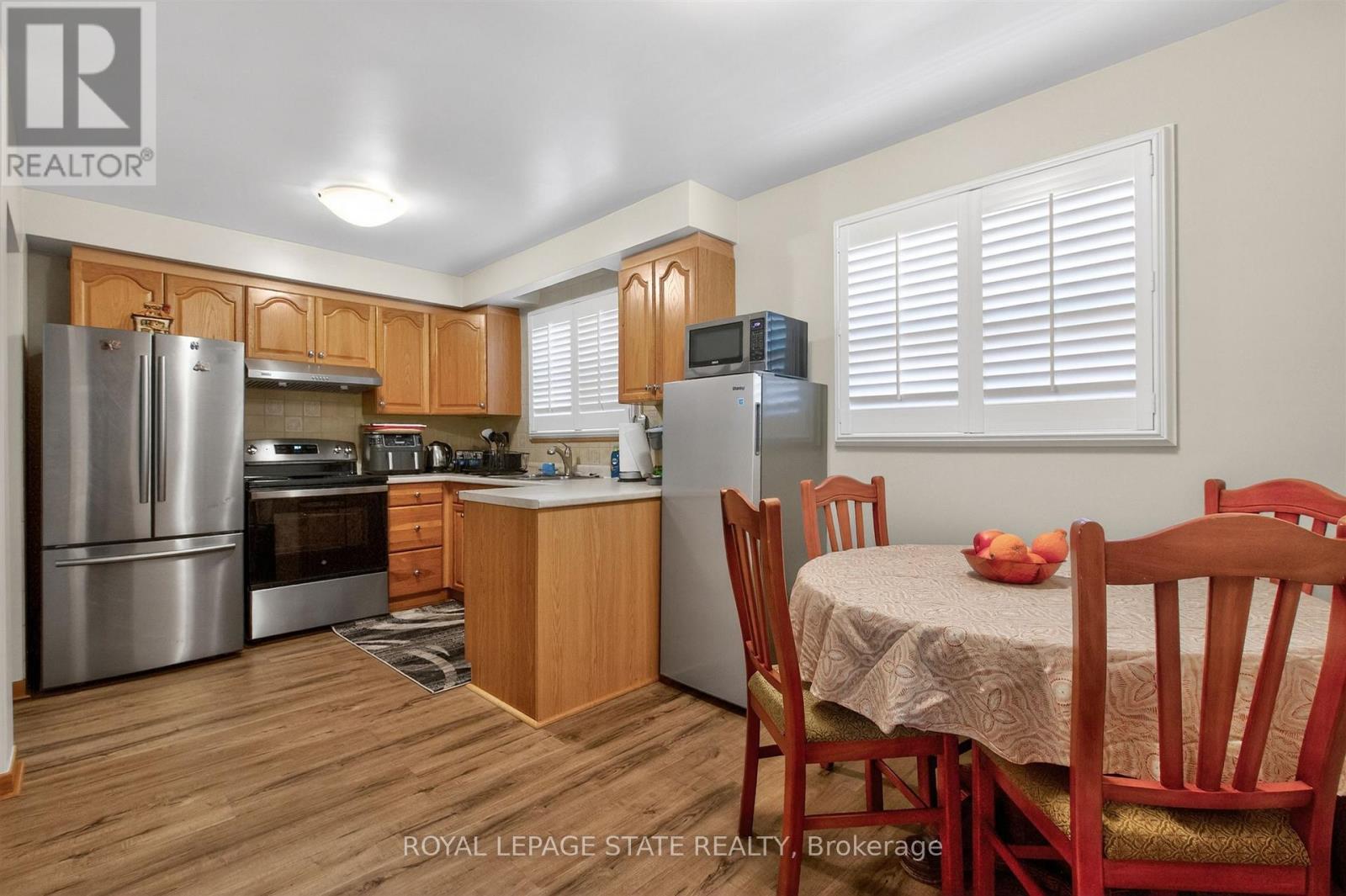 57 Starview Drive, Toronto, Ontario  M9M 1K7 - Photo 14 - W12974210