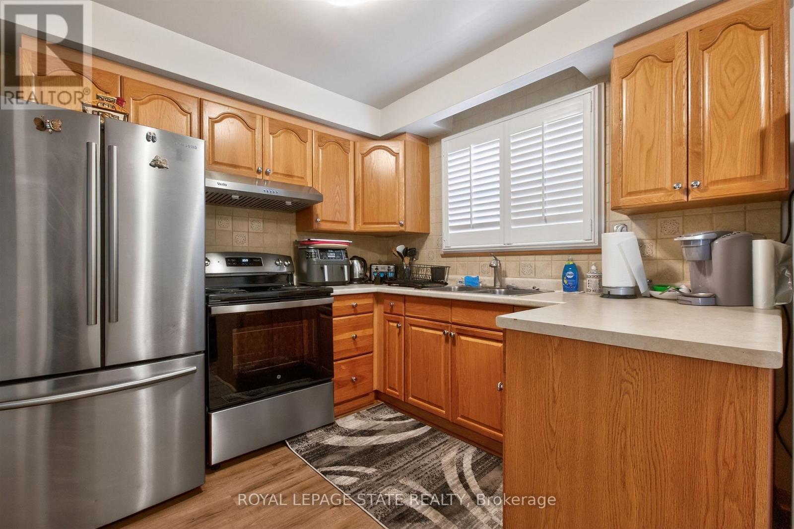 57 Starview Drive, Toronto, Ontario  M9M 1K7 - Photo 15 - W12974210