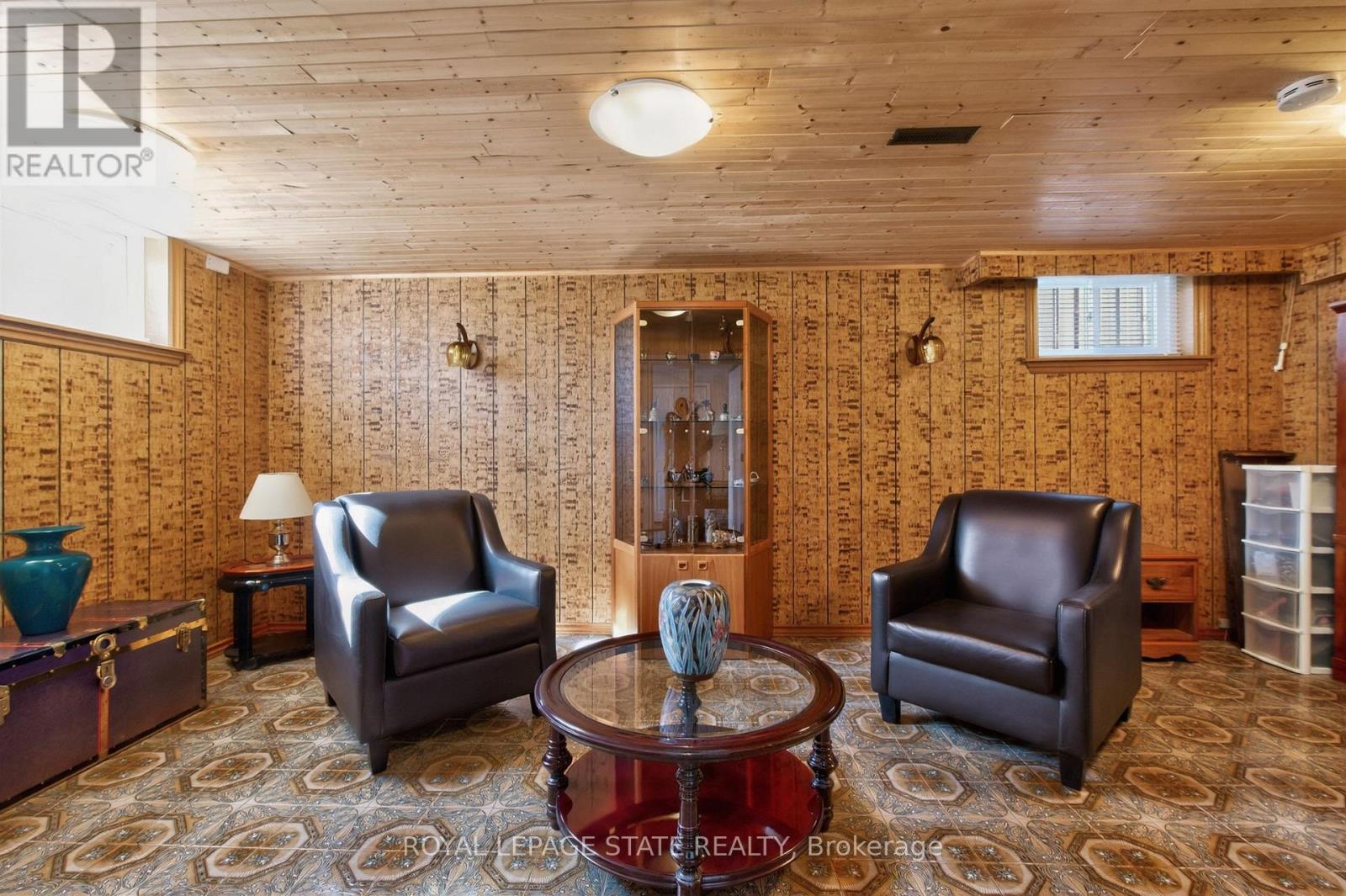 57 Starview Drive, Toronto, Ontario  M9M 1K7 - Photo 25 - W12974210