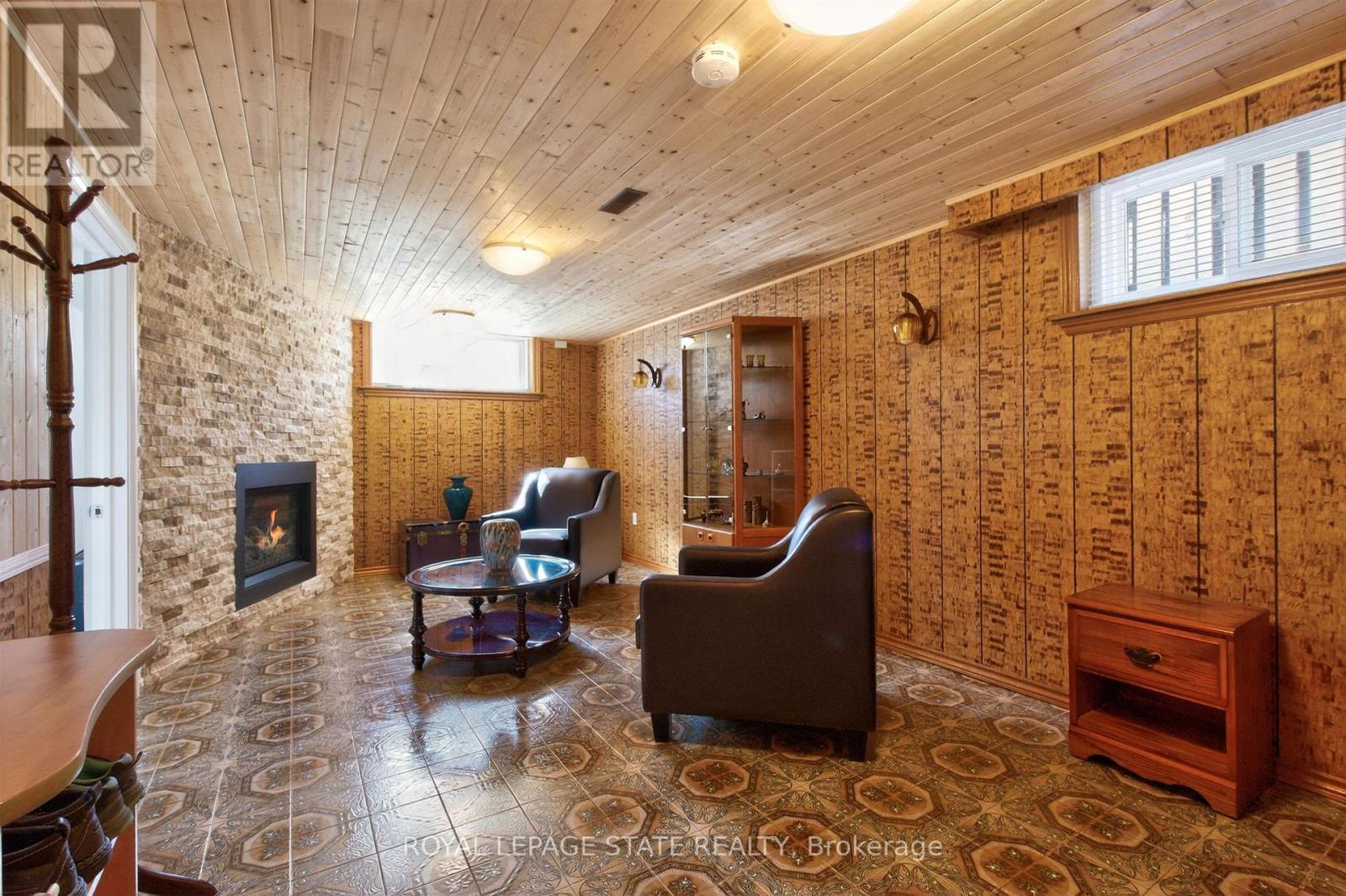 57 Starview Drive, Toronto, Ontario  M9M 1K7 - Photo 26 - W12974210