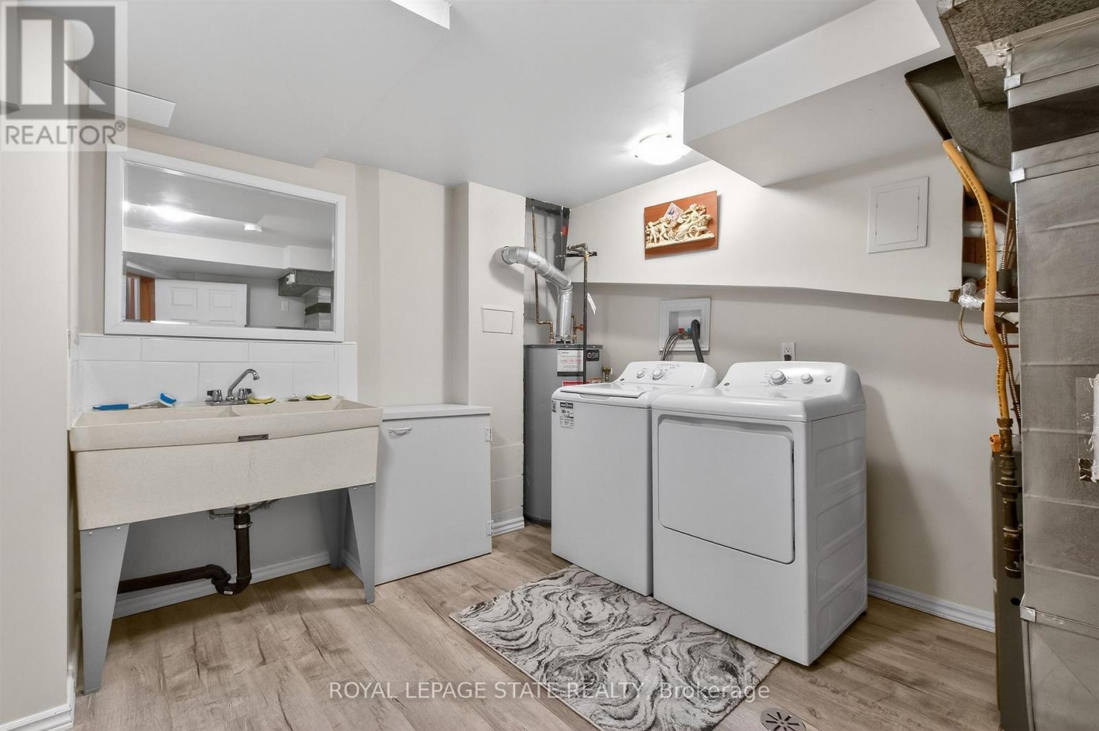 57 Starview Drive, Toronto, Ontario  M9M 1K7 - Photo 35 - W12974210