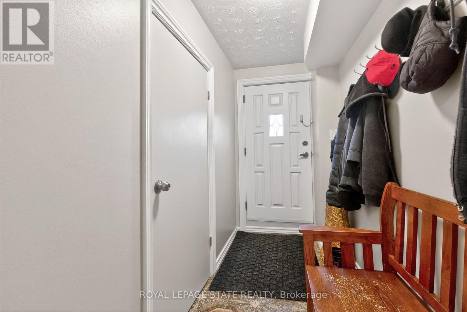 57 Starview Drive, Toronto, Ontario  M9M 1K7 - Photo 36 - W12974210