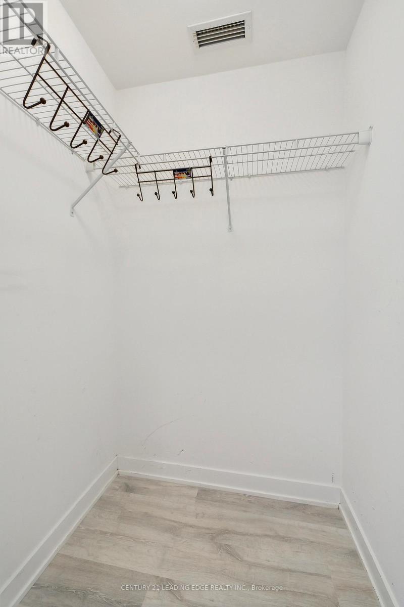 302 - 4655 Metcalfe Avenue, Mississauga, Ontario  L5M 0Z7 - Photo 23 - W12974218