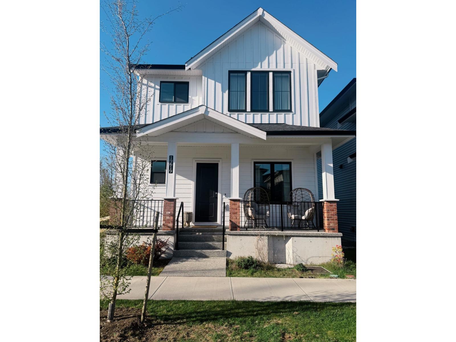 19619 75 Avenue, Langley, British Columbia  V2Y 3R9 - Photo 1 - R3107688