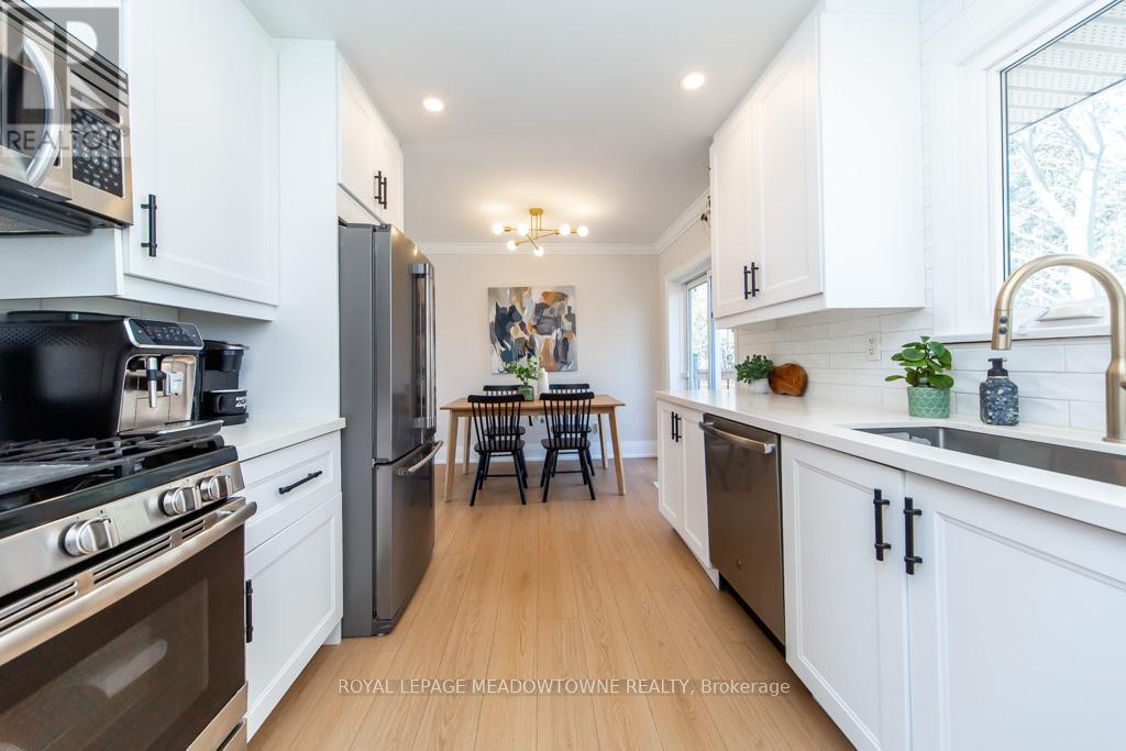 64 Dumbarton Street, Guelph, Ontario  N1E 3T6 - Photo 15 - X12921968