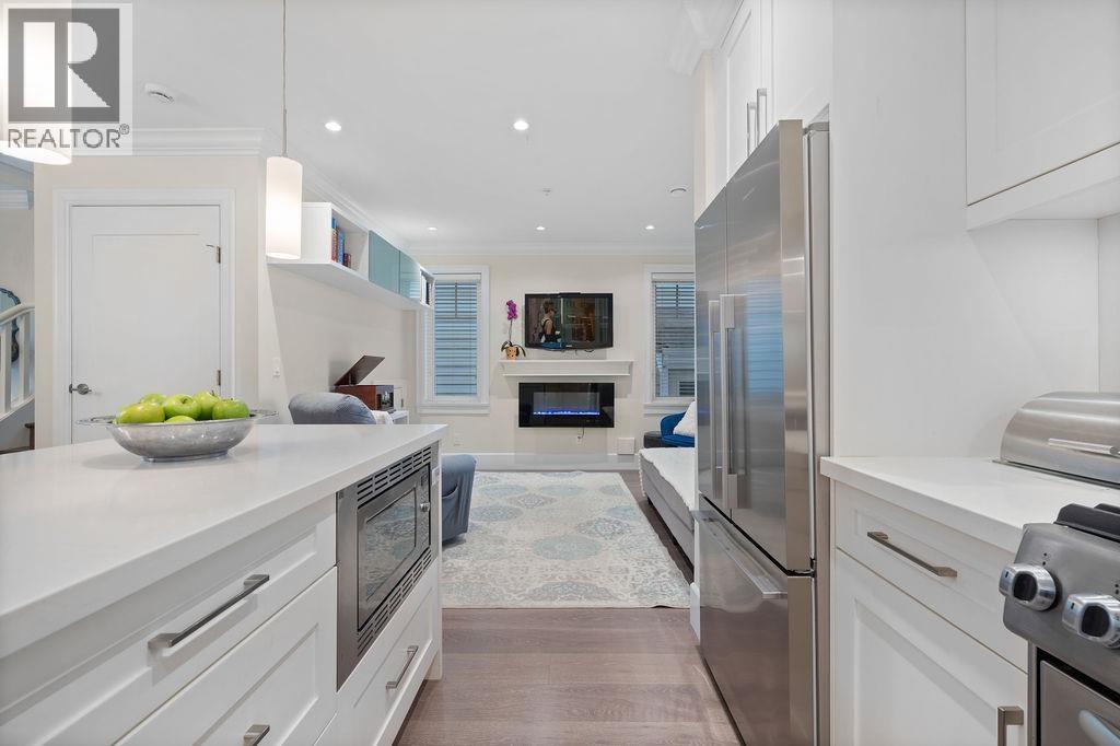 5681 Killarney Street, Vancouver, British Columbia  V5R 3W4 - Photo 12 - R3108991