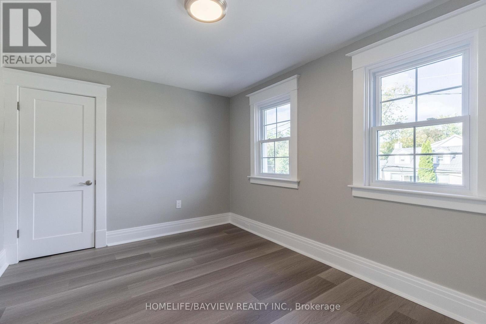 19 Main Street, St. Catharines, Ontario  L2N 4T5 - Photo 17 - X12974188