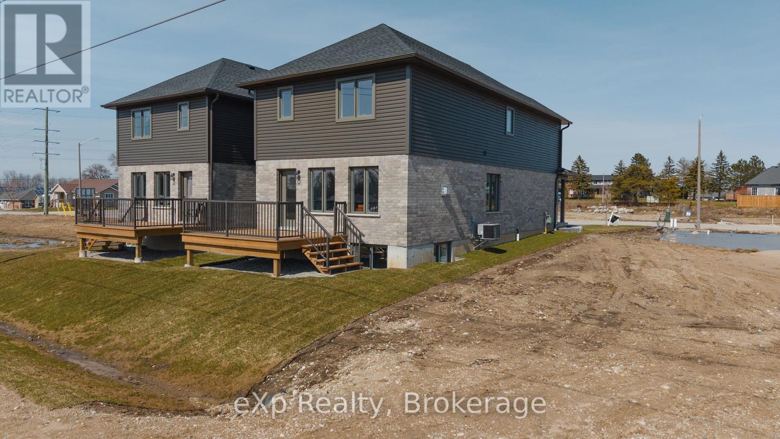 544 Newfoundland Street, Wellington North, Ontario  N0G 2L2 - Photo 36 - X12974158