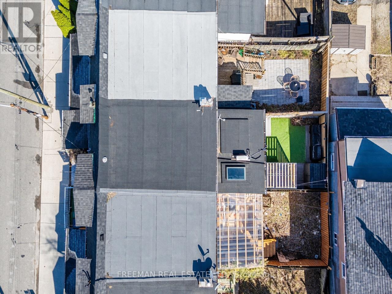 623 Dupont Street, Toronto, Ontario  M6G 1Z3 - Photo 44 - C12965936