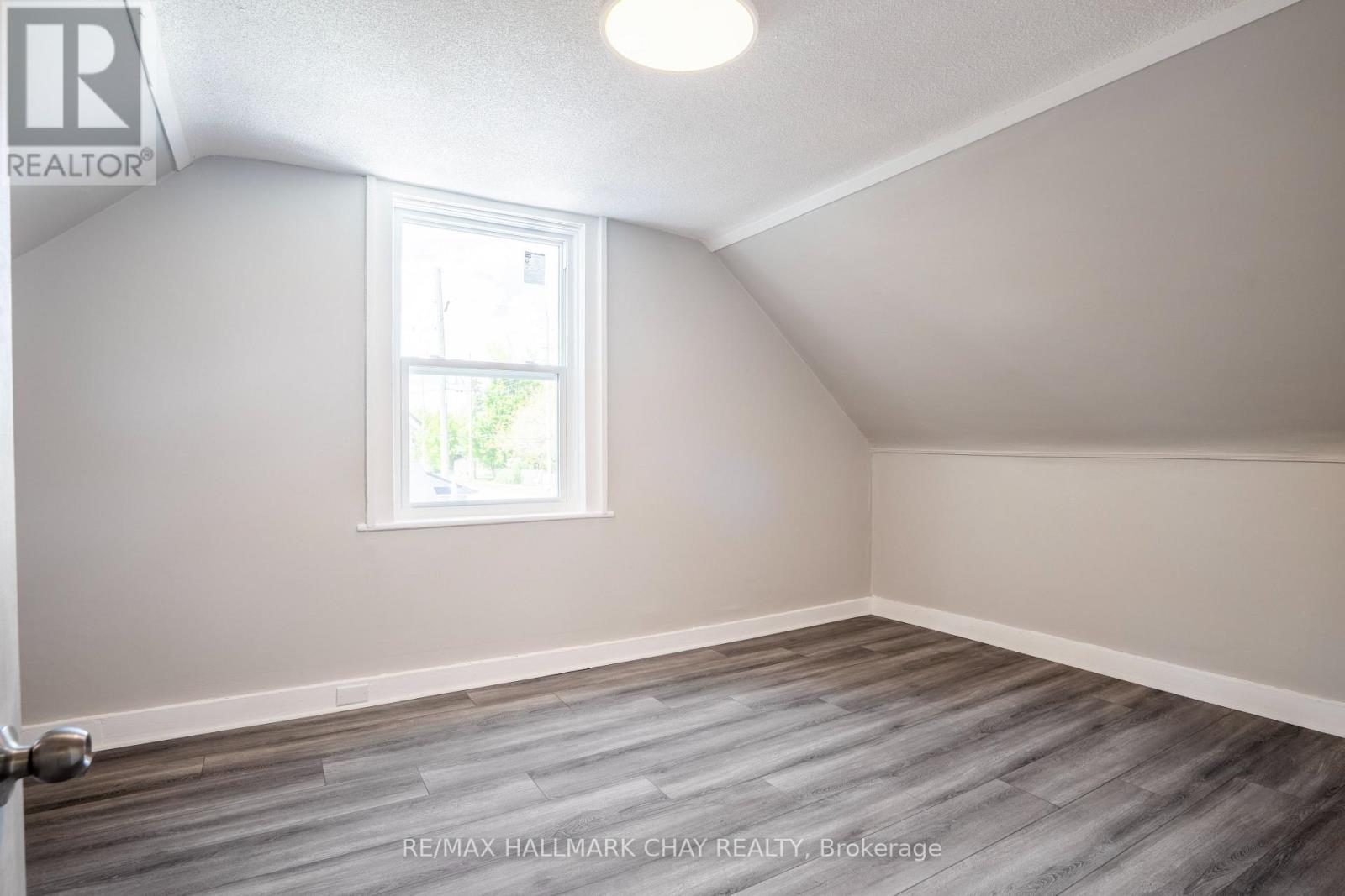 635 First Street S, Gravenhurst, Ontario  P1P 1K1 - Photo 16 - X12793448