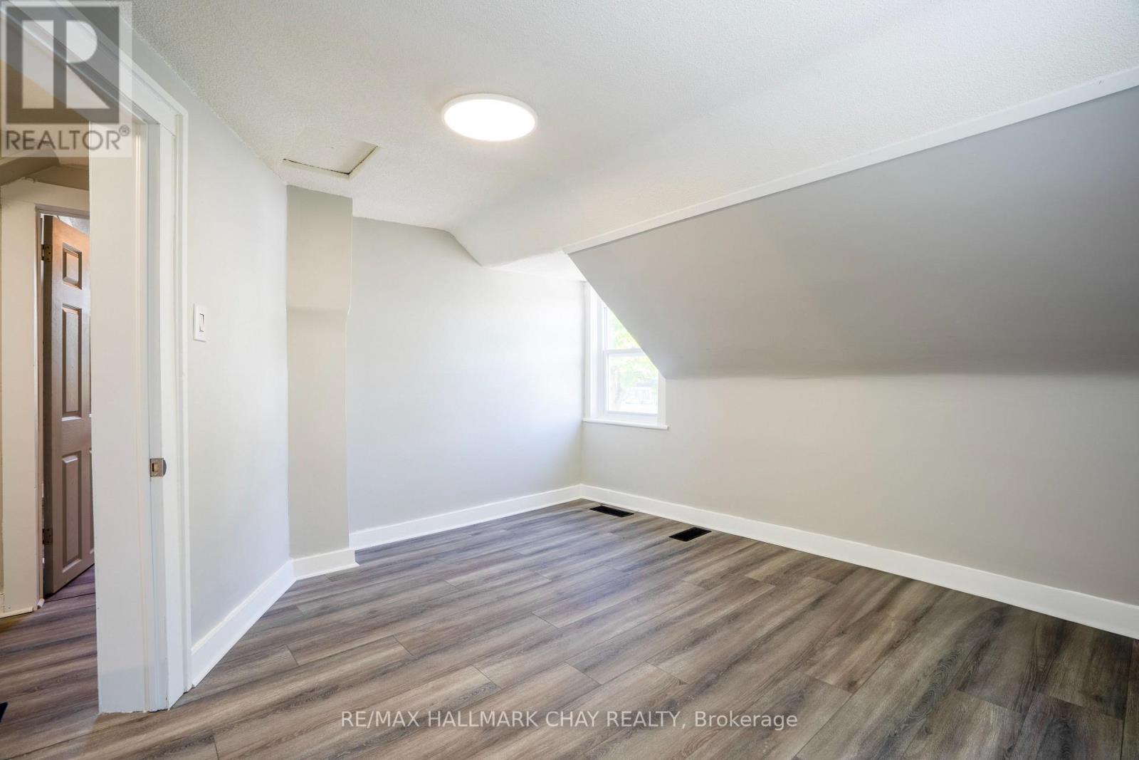 635 First Street S, Gravenhurst, Ontario  P1P 1K1 - Photo 18 - X12793448