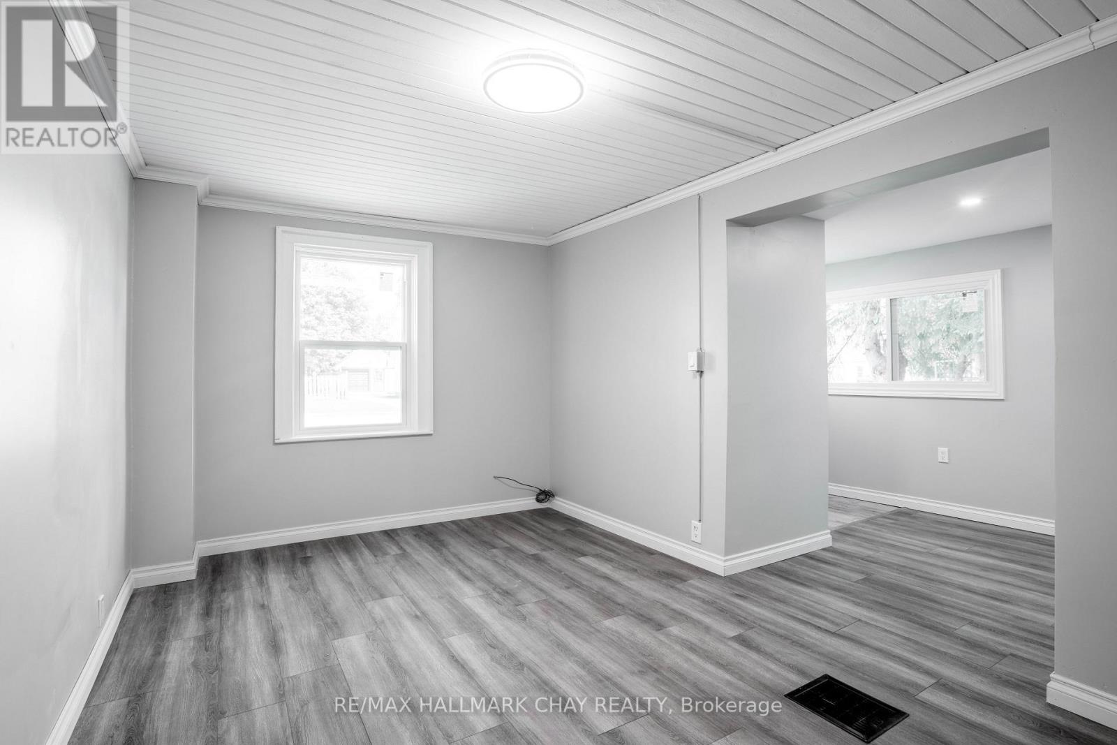 635 First Street S, Gravenhurst, Ontario  P1P 1K1 - Photo 9 - X12793448